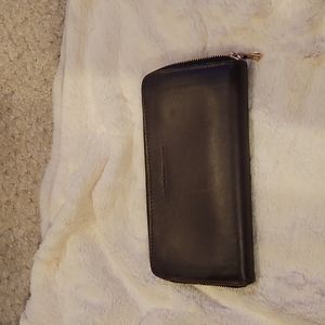 Portland Leather Goods Zippered Wallet